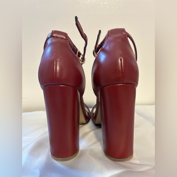 basic heel - Picture 2 of 5